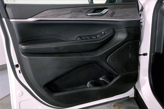 2023 Jeep Grand Cherokee Vehicle Photo in INDEPENDENCE, MO 64055-1314