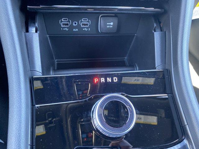 2025 Jeep Grand Cherokee Vehicle Photo in Doylsetown, PA 18901