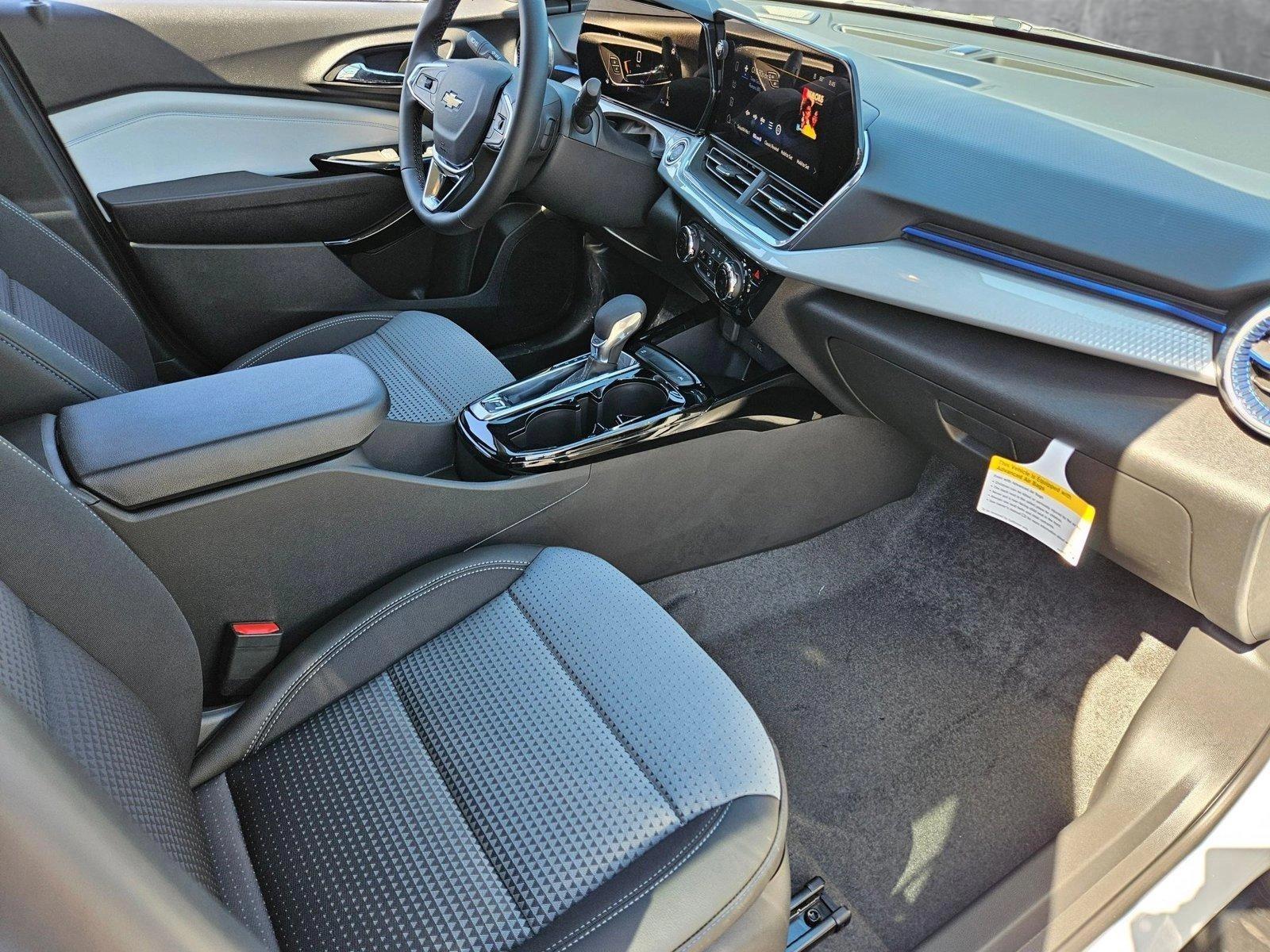 2025 Chevrolet Trax Vehicle Photo in PEORIA, AZ 85382-3715