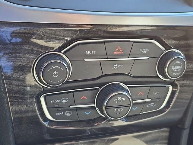 2017 Chrysler 300 Vehicle Photo in Pleasant Hills, PA 15236