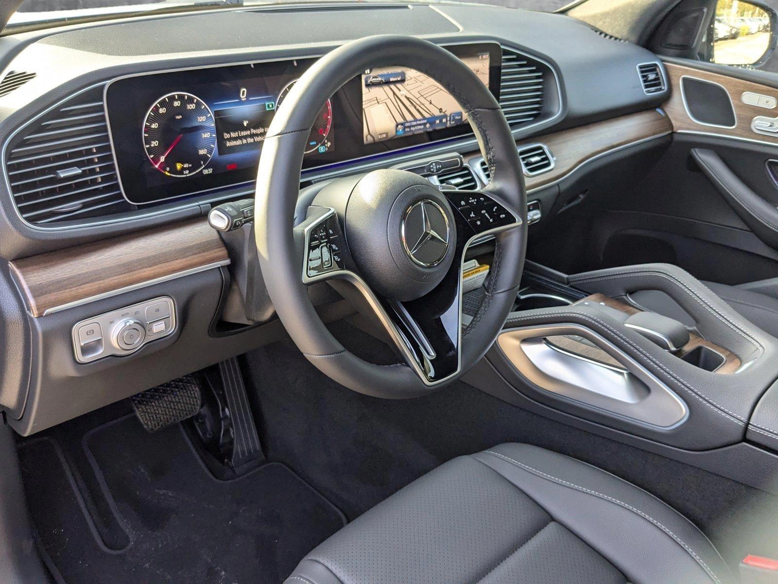 2025 Mercedes-Benz GLE Vehicle Photo in Miami, FL 33169