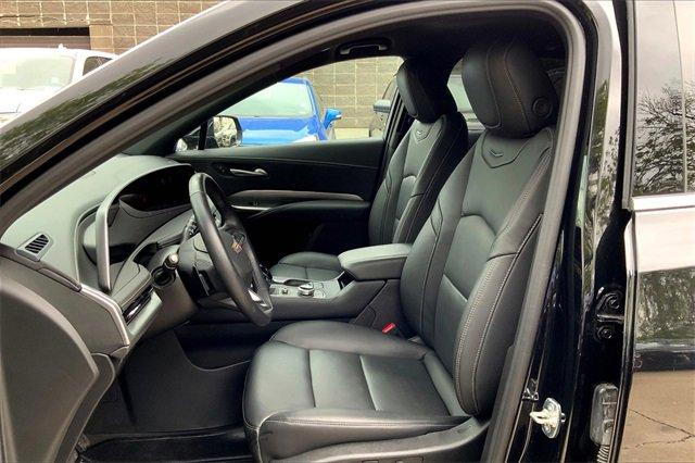 2024 Cadillac XT4 Vehicle Photo in KANSAS CITY, MO 64114-4545