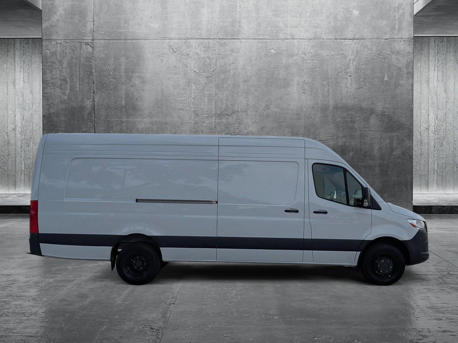 2024 Mercedes-Benz Sprinter Cargo Van Vehicle Photo in PEMBROKE PINES, FL 33024-6534