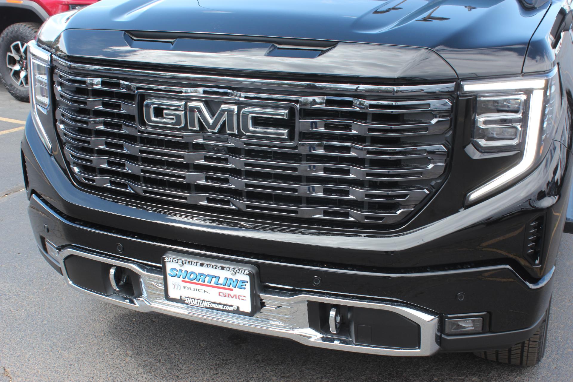 2025 GMC Sierra 1500 Vehicle Photo in AURORA, CO 80012-4011