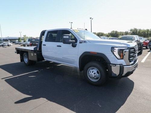 2025 GMC Sierra 3500 HD Chassis Cab Vehicle Photo in HOMOSASSA, FL 34448-1461