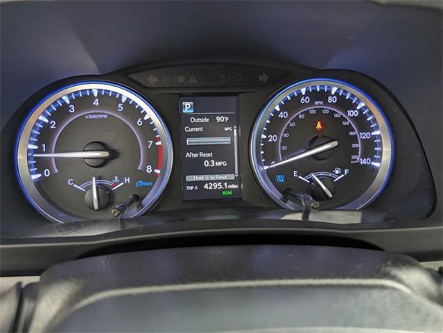 2019 Toyota Highlander Vehicle Photo in ENGLEWOOD, CO 80113-6708