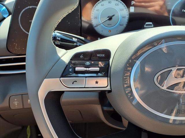 2025 Hyundai ELANTRA Vehicle Photo in Peoria, IL 61615