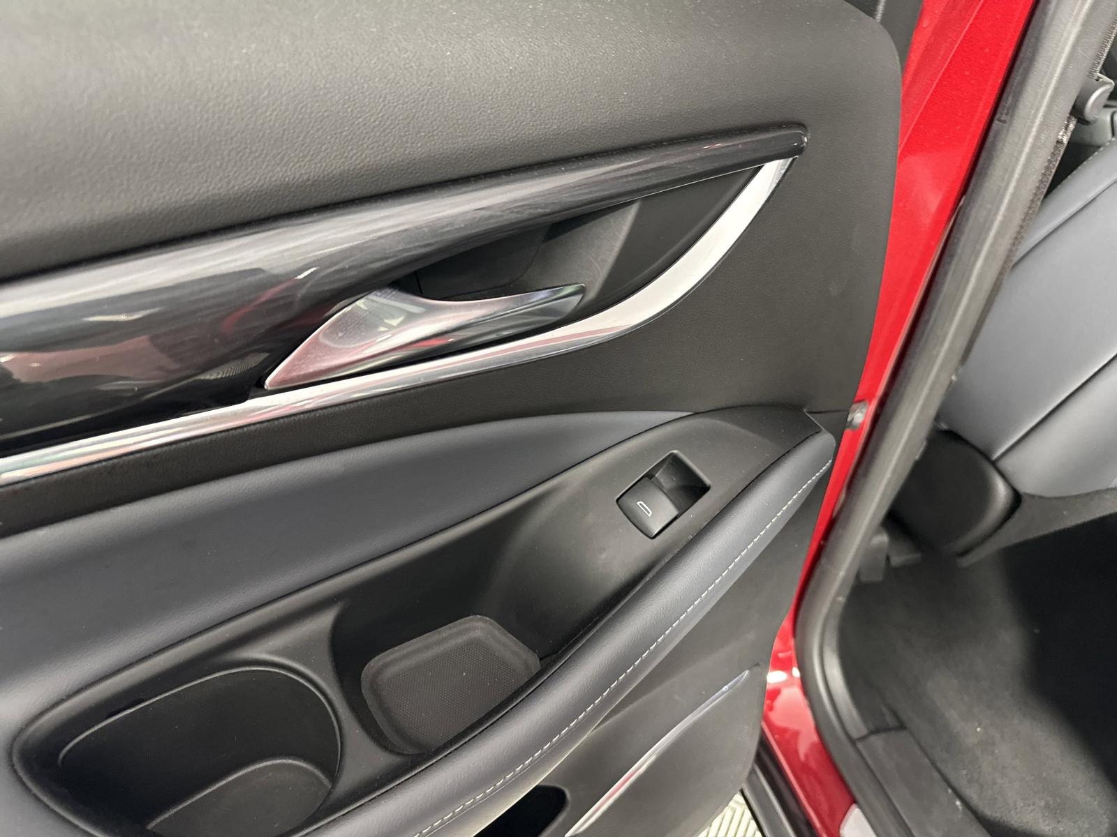 2024 Buick Enclave Vehicle Photo in GEORGETOWN, TX 78626-7508