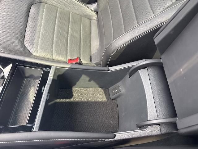 2024 Volkswagen Atlas Cross Sport Vehicle Photo in HARRISBURG, PA 17111-1033