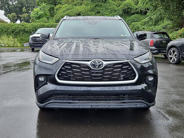 2021 Toyota Highlander Vehicle Photo in TREVOSE, PA 19053-4984