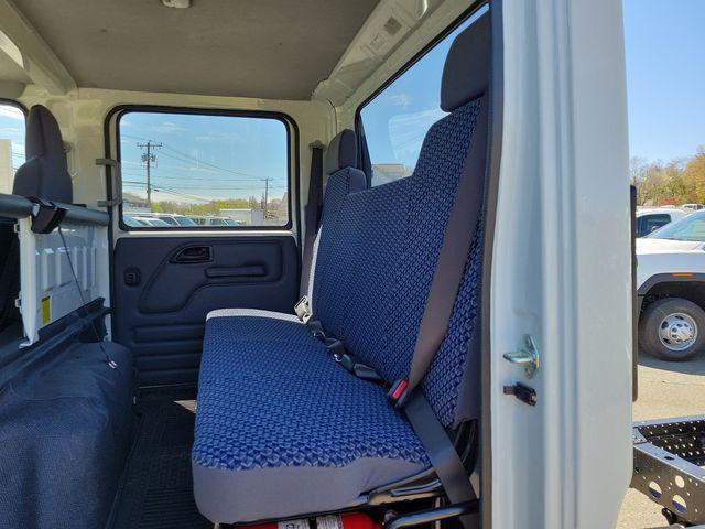 2024 Chevrolet Low Cab Forward 4500 Vehicle Photo in DANBURY, CT 06810-5034