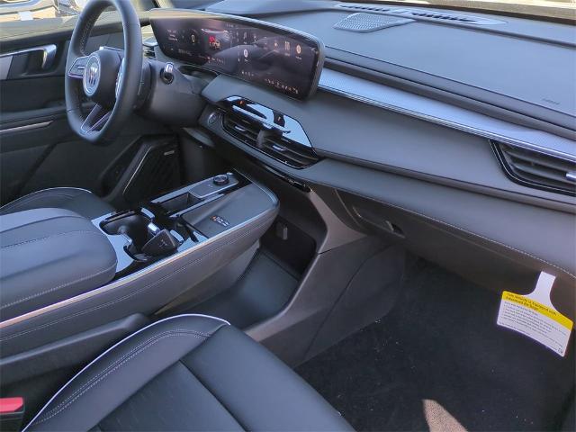 2025 Buick Enclave Vehicle Photo in GOODYEAR, AZ 85338-1310