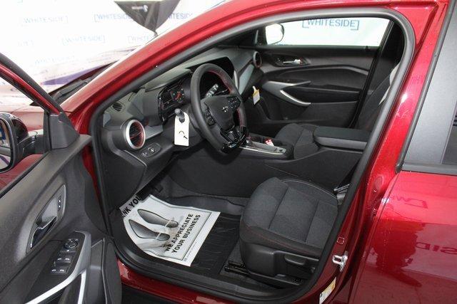 2025 Chevrolet Trax Vehicle Photo in SAINT CLAIRSVILLE, OH 43950-8512