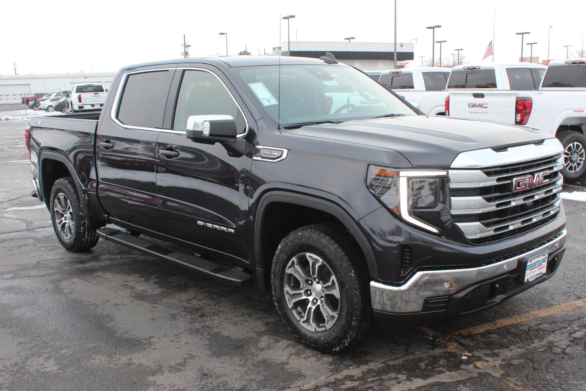 2025 GMC Sierra 1500 Vehicle Photo in AURORA, CO 80012-4011