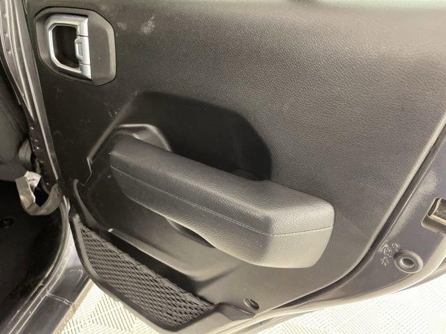 2022 Jeep Gladiator Vehicle Photo in PHOENIX, AZ 85014-3381