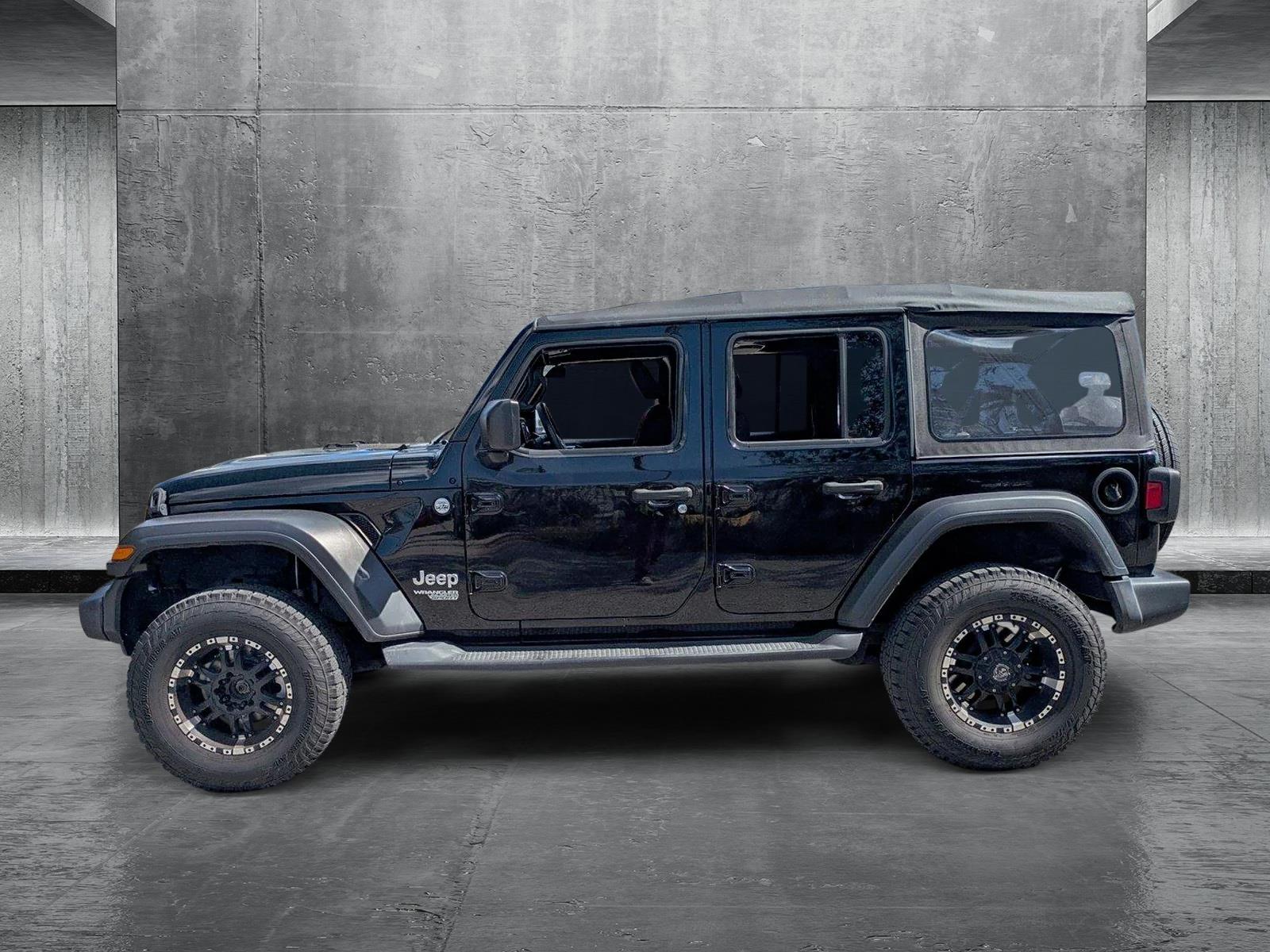 2020 Jeep Wrangler Unlimited Vehicle Photo in Sarasota, FL 34231