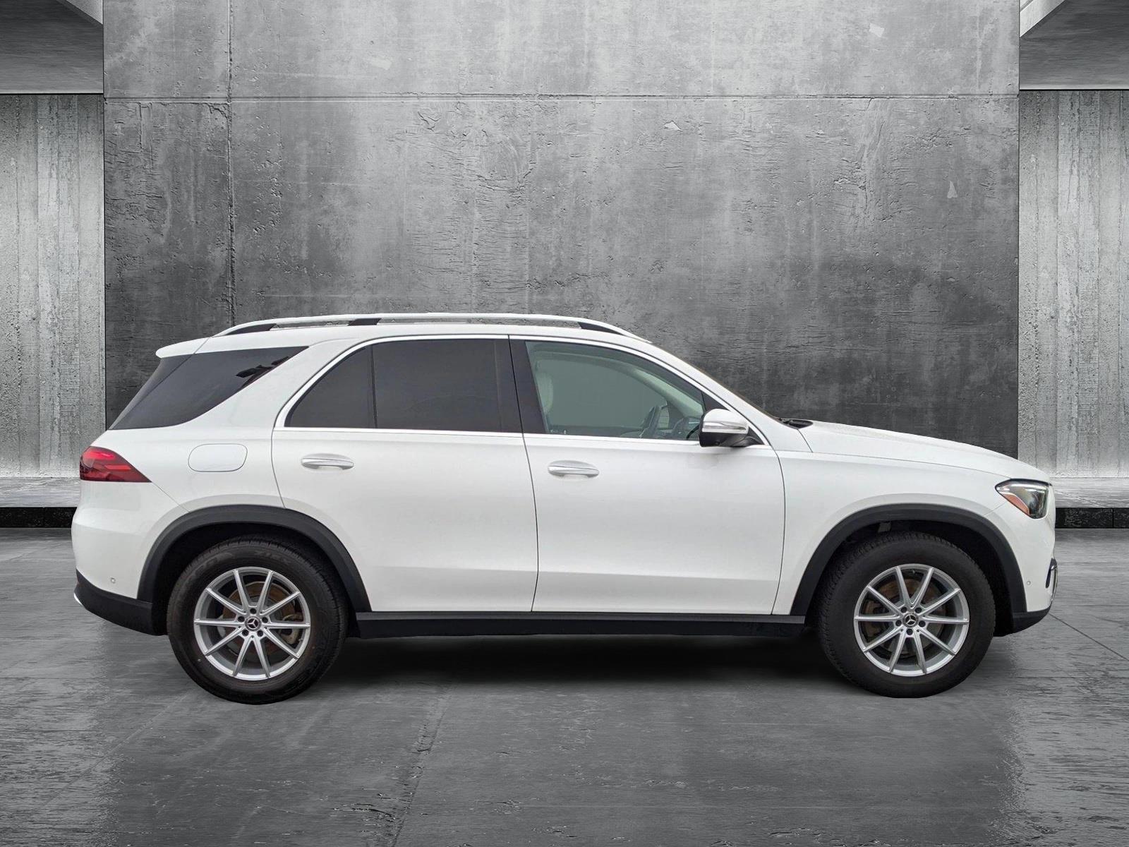 2024 Mercedes-Benz GLE Vehicle Photo in TIMONIUM, MD 21093-2300