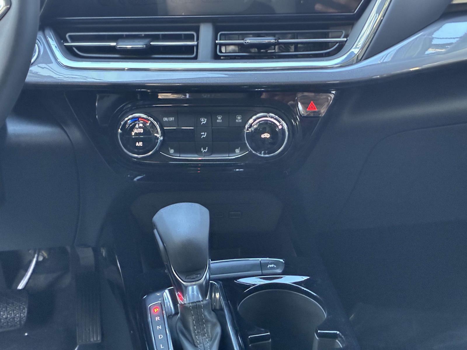 2025 Chevrolet Trax Vehicle Photo in LOS ANGELES, CA 90007-3794