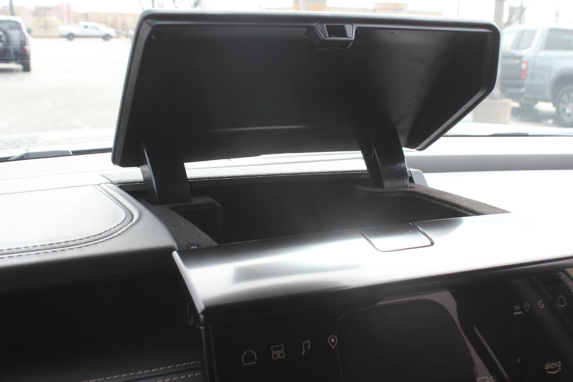 2025 GMC Yukon XL Vehicle Photo in AURORA, CO 80012-4011