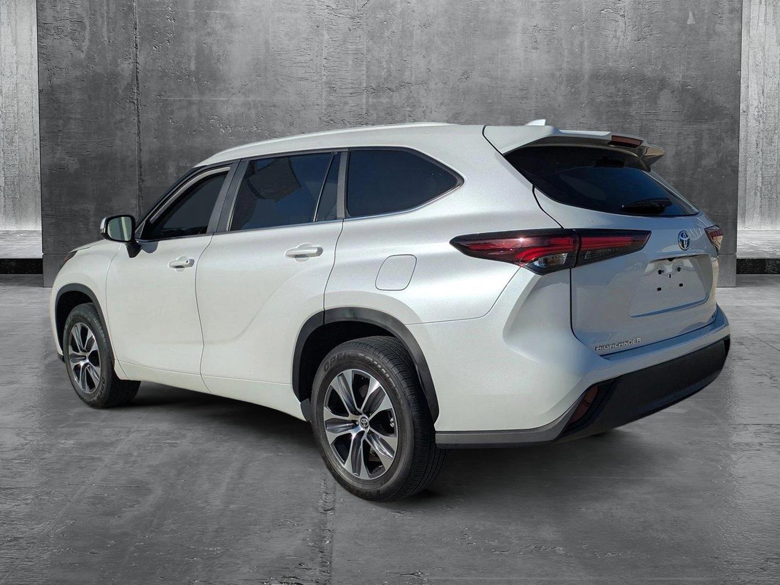 2024 Toyota Highlander Vehicle Photo in Winter Park, FL 32792