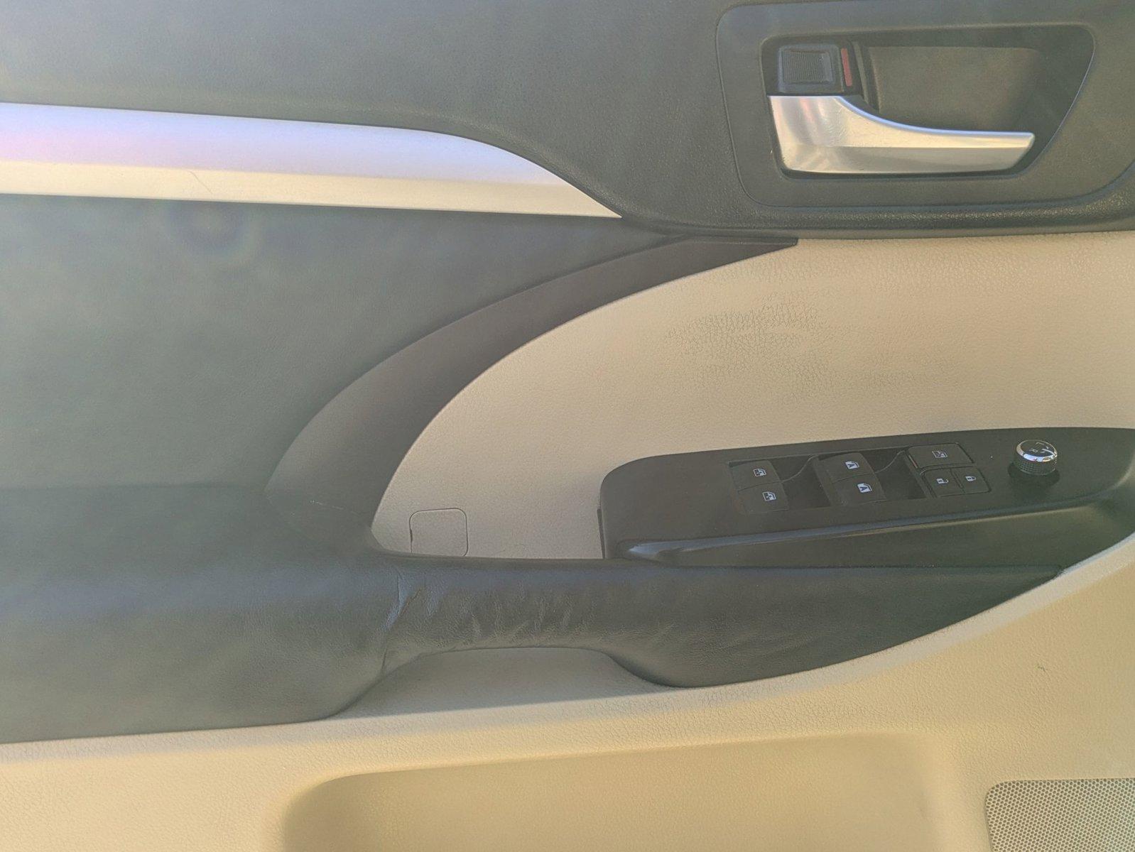 2015 Toyota Highlander Vehicle Photo in Winter Park, FL 32792