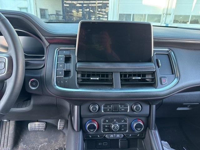 2023 Chevrolet Tahoe Vehicle Photo in ENGLEWOOD, CO 80113-6708