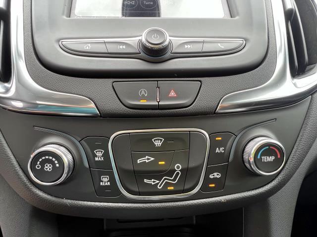 2022 Chevrolet Equinox Vehicle Photo in Roslyn, NY 11576