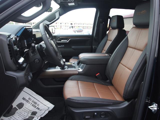 2025 Chevrolet Silverado 1500 Vehicle Photo in MADISON, IN 47250-1611