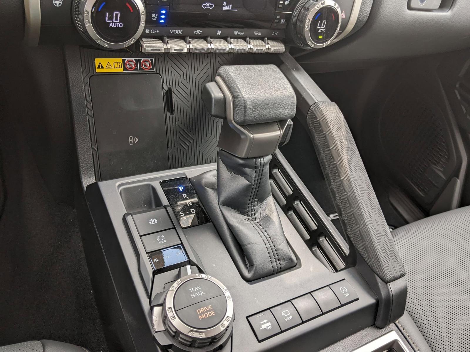 2024 Toyota Tacoma 4WD Vehicle Photo in Seguin, TX 78155