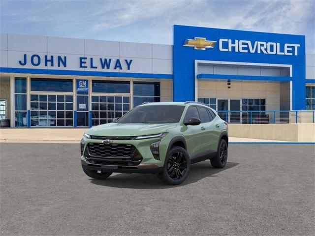 2025 Chevrolet Trax Vehicle Photo in ENGLEWOOD, CO 80113-6708