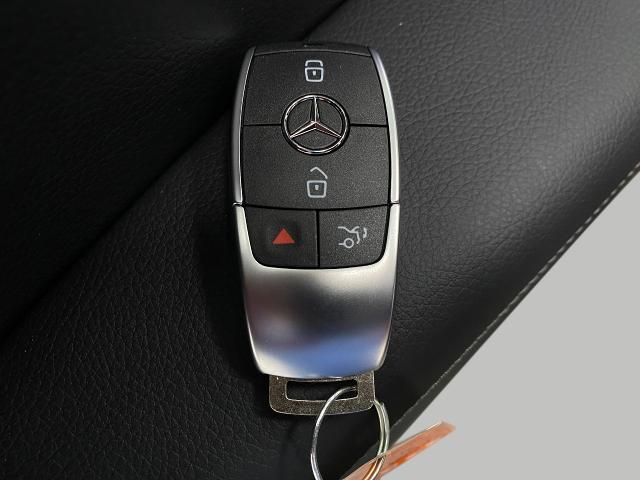 2025 Mercedes-Benz GLE Vehicle Photo in Appleton, WI 54913