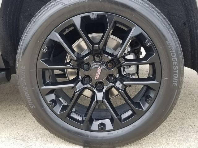 2023 GMC Yukon Vehicle Photo in ELYRIA, OH 44035-6349