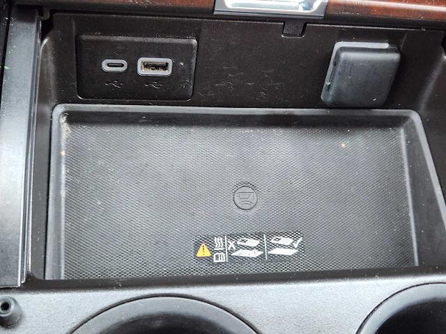 2023 GMC Yukon XL Vehicle Photo in DENTON, TX 76210-9321