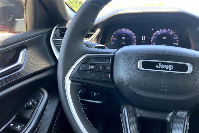 2023 Jeep Grand Cherokee Vehicle Photo in TOPEKA, KS 66609-0000