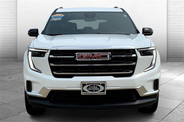 2025 GMC Acadia Vehicle Photo in TOPEKA, KS 66609-0000