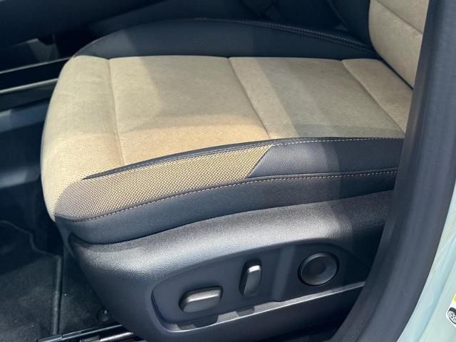 2026 Chevrolet Equinox Vehicle Photo in COLUMBIA, MO 65203-3903