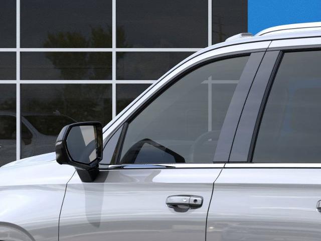 2025 Chevrolet Suburban Vehicle Photo in PUYALLUP, WA 98371-4149