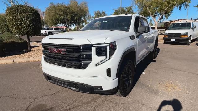 2025 GMC Sierra 1500 Vehicle Photo in GOODYEAR, AZ 85338-1310