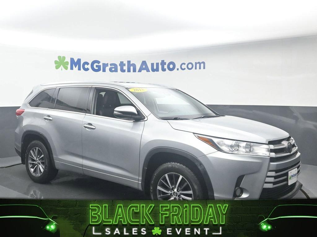 2018 Toyota Highlander Vehicle Photo in Cedar Rapids, IA 52402