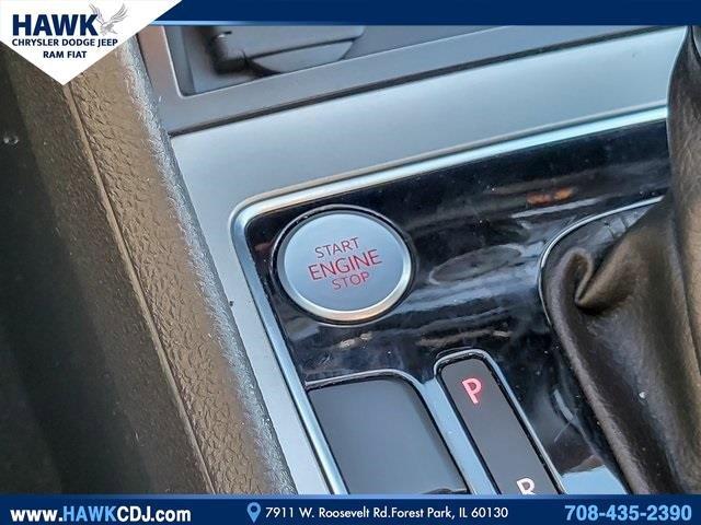 2022 Volkswagen Passat Vehicle Photo in Saint Charles, IL 60174