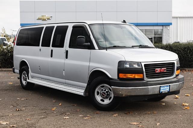 2017 GMC Savana Passenger Vehicle Photo in NEWBERG, OR 97132-1927