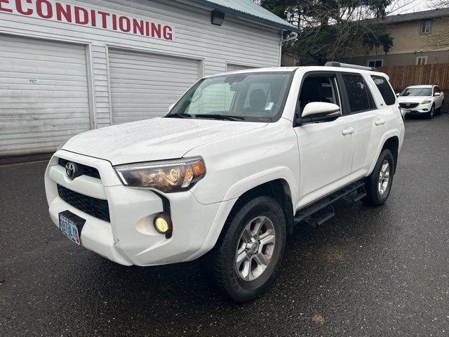 Used 2019 Toyota 4Runner SR5 Premium with VIN JTEBU5JR5K5690952 for sale in Vancouver, WA