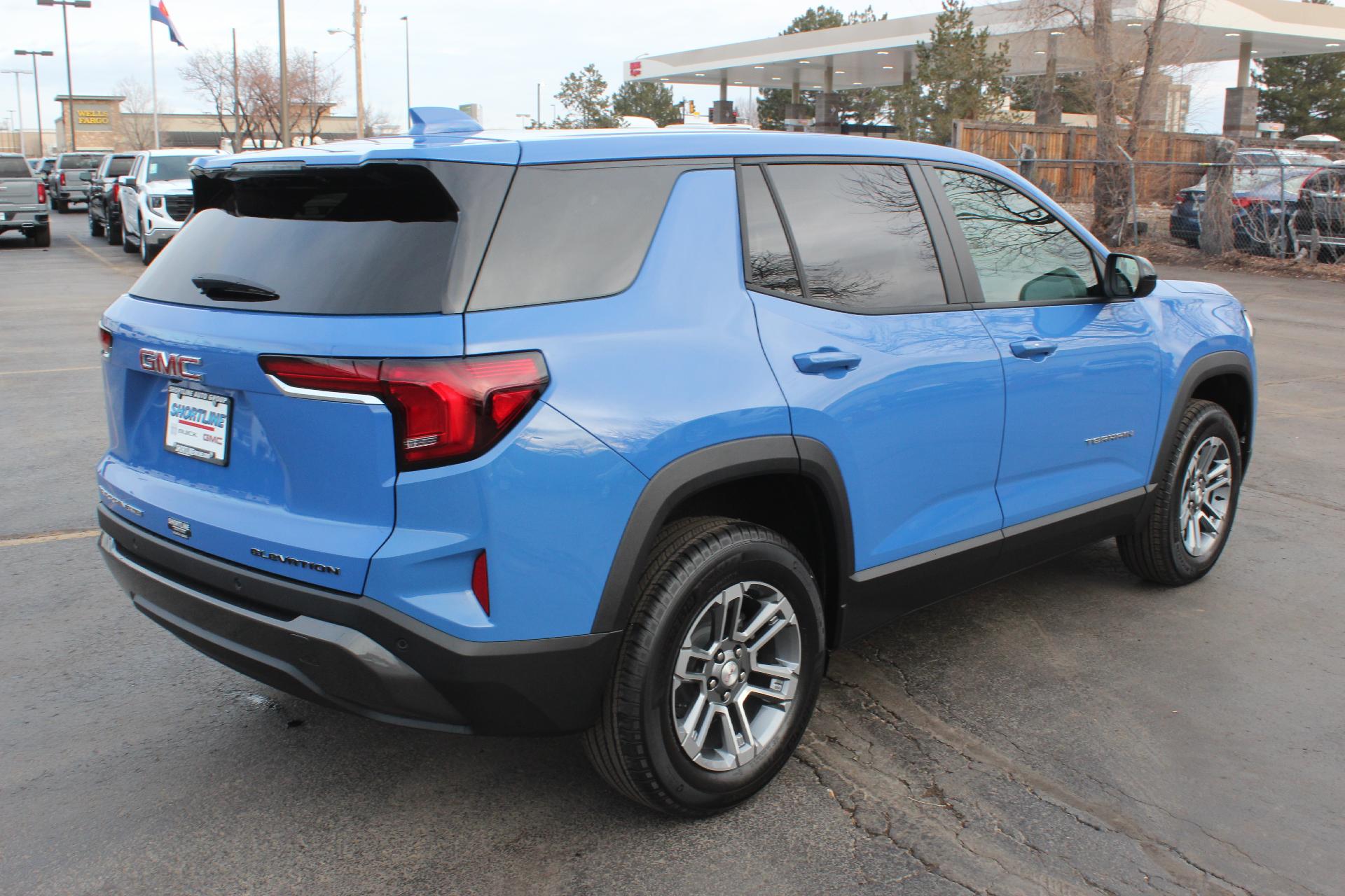 2025 GMC Terrain Vehicle Photo in AURORA, CO 80012-4011