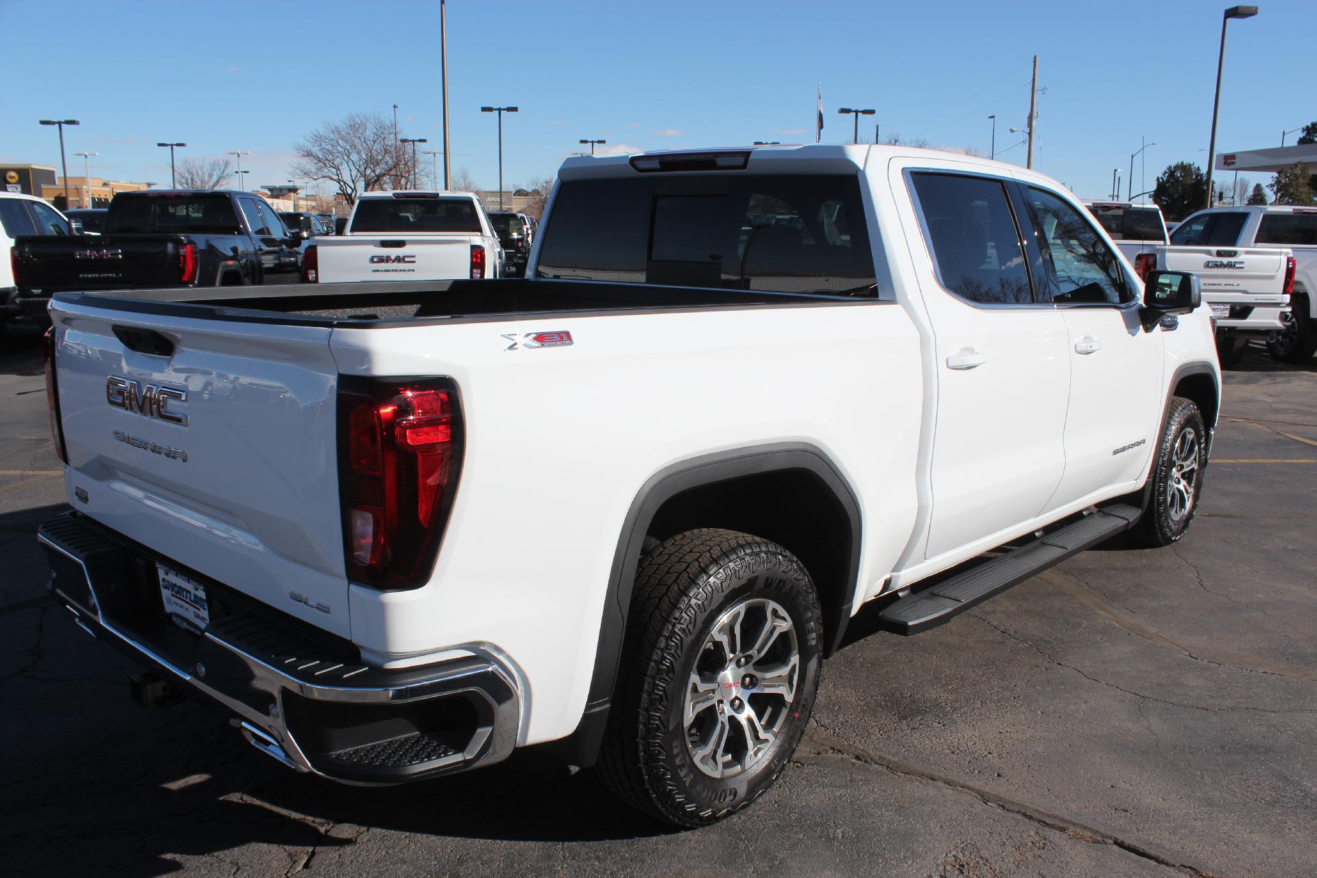 2025 GMC Sierra 1500 Vehicle Photo in AURORA, CO 80012-4011