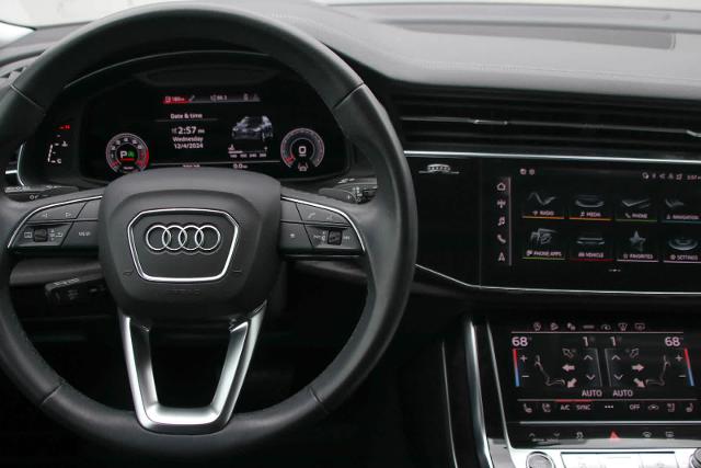 2023 Audi Q7 Vehicle Photo in SUGAR LAND, TX 77478