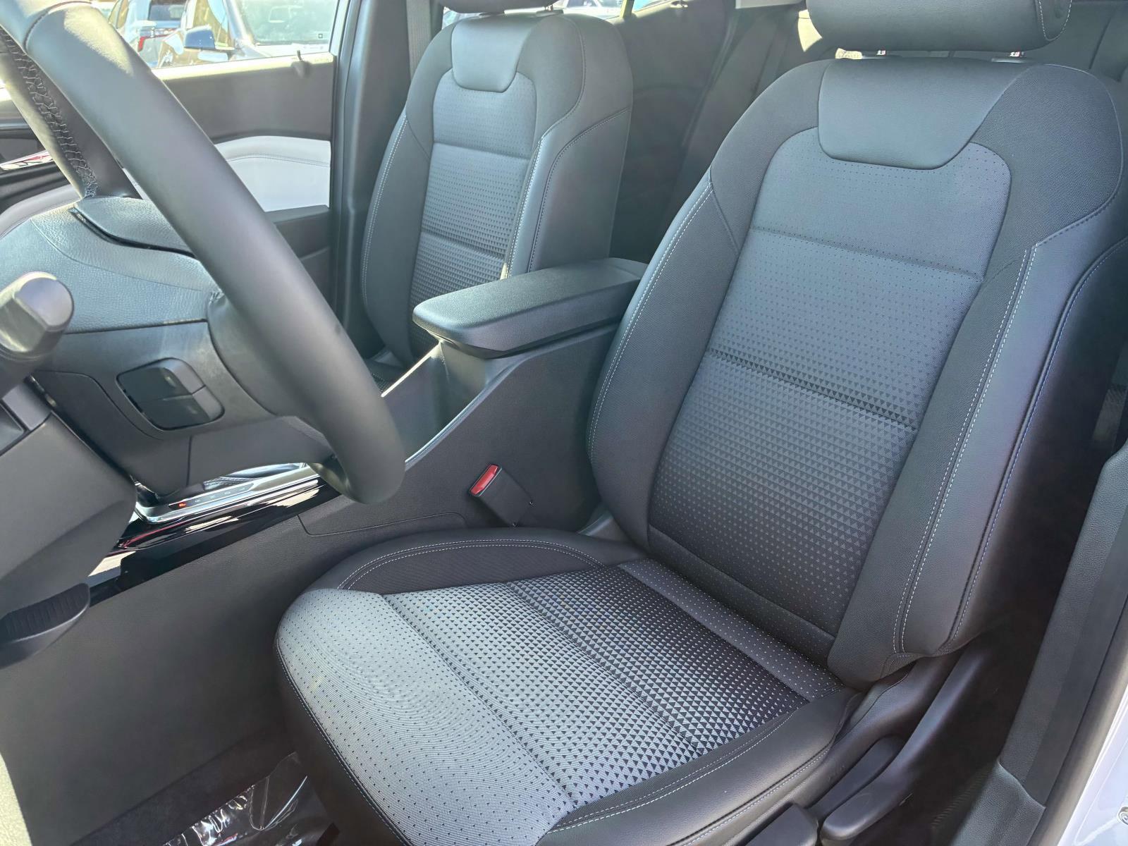 2025 Chevrolet Trax Vehicle Photo in LOS ANGELES, CA 90007-3794