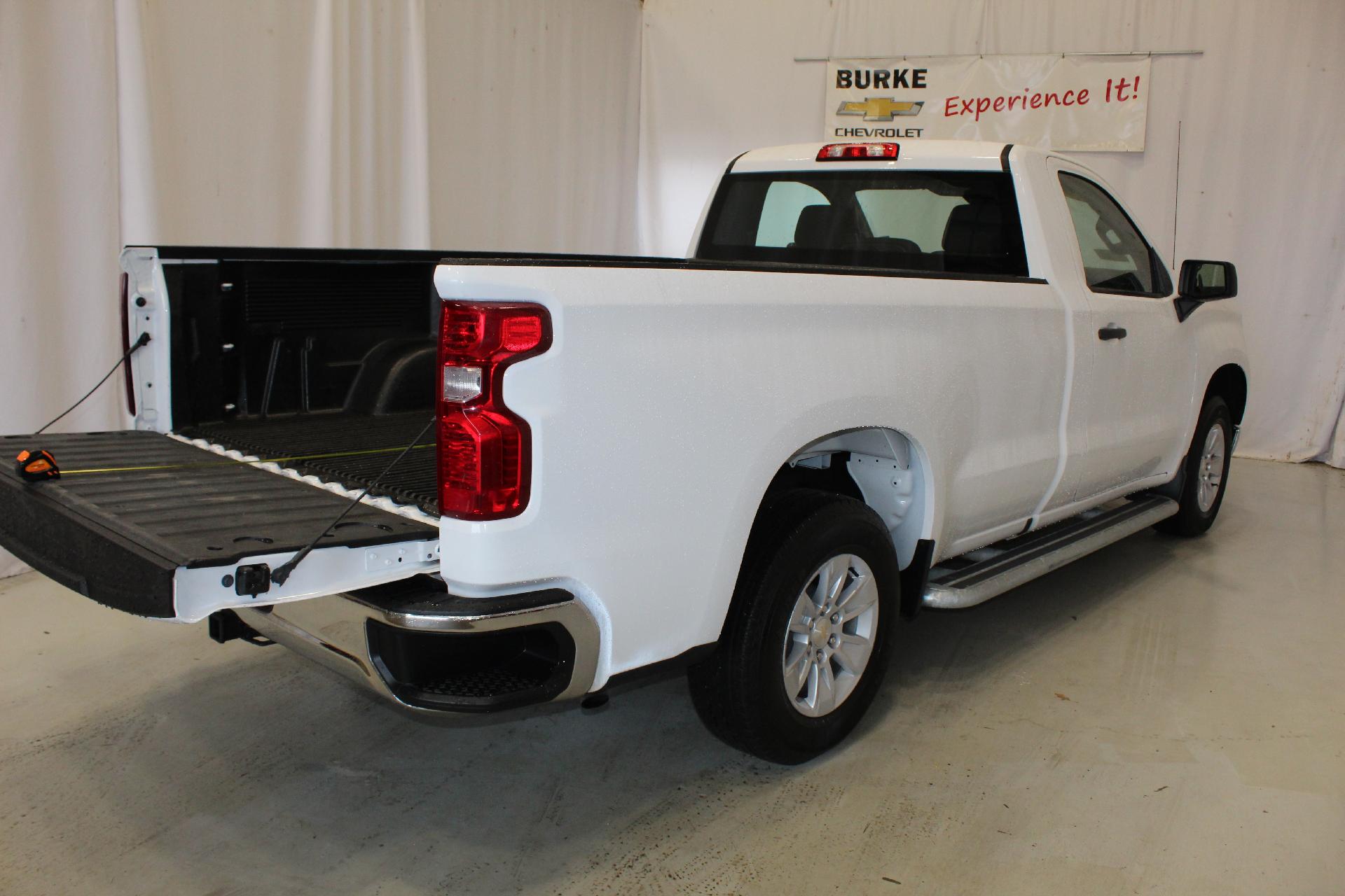 2023 Chevrolet Silverado 1500 Vehicle Photo in NORTHAMPTON, MA 01060-1120