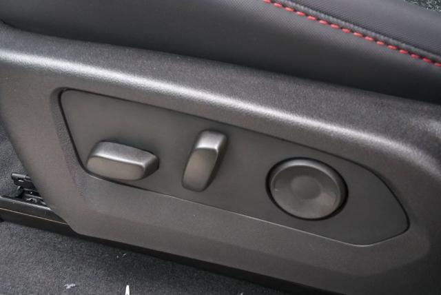 2025 Chevrolet Colorado Vehicle Photo in VENTURA, CA 93003-8585