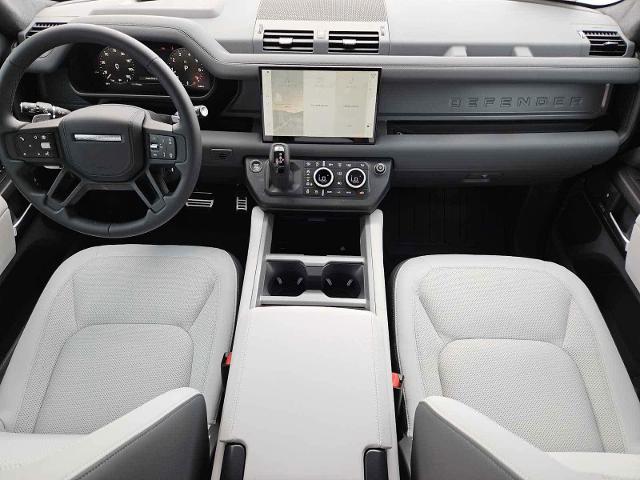 2025 Defender Vehicle Photo in AUSTIN, TX 78717