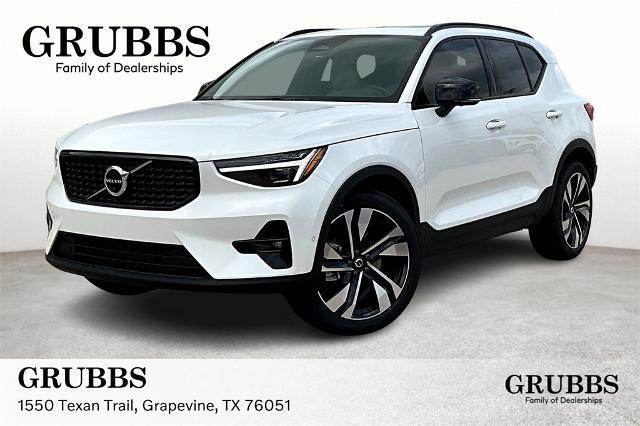 2025 Volvo XC40 Vehicle Photo in Grapevine, TX 76051